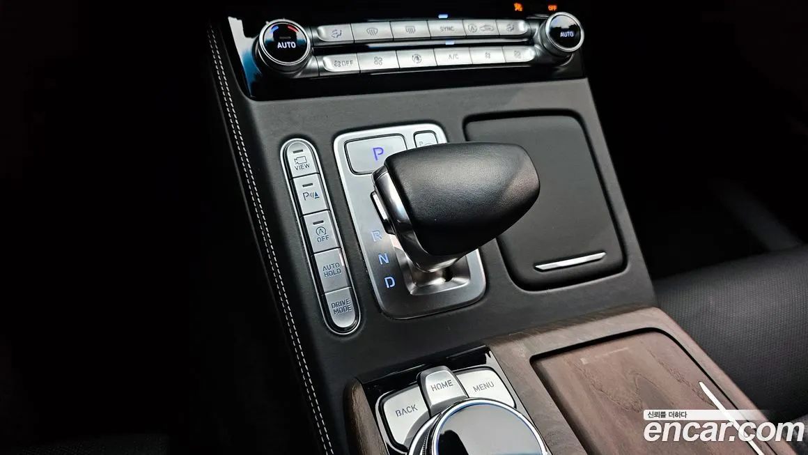 Genesis G90 — фото 9