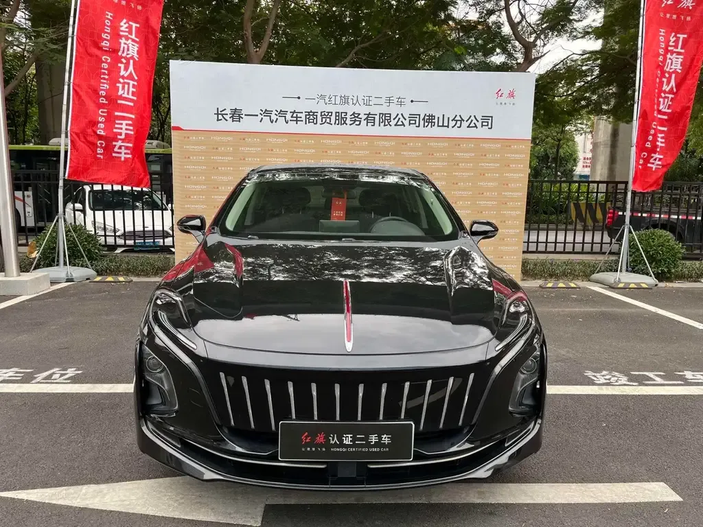 Hongqi E-QM5 — фото 2