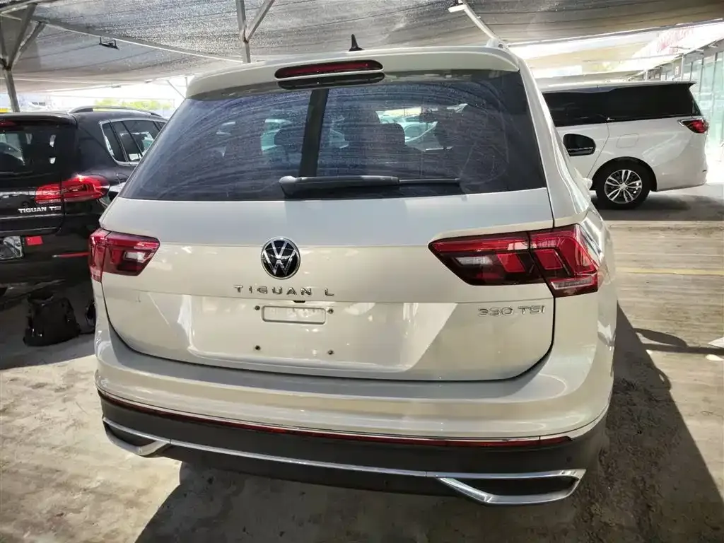 Volkswagen Tiguan L — фото 6