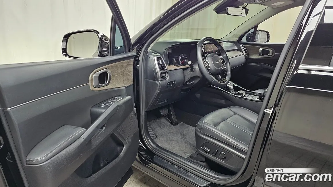 Kia Sorento — фото 10