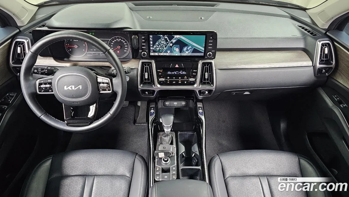 Kia Sorento — фото 7