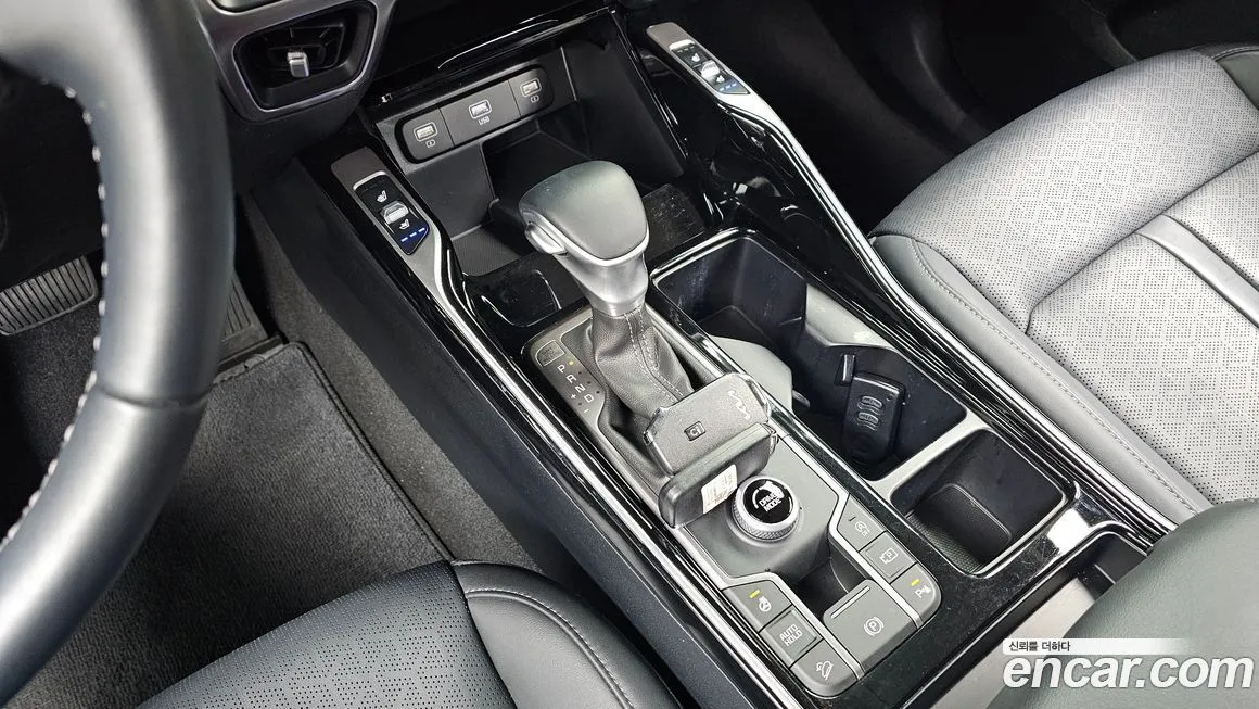Kia Sorento — фото 9