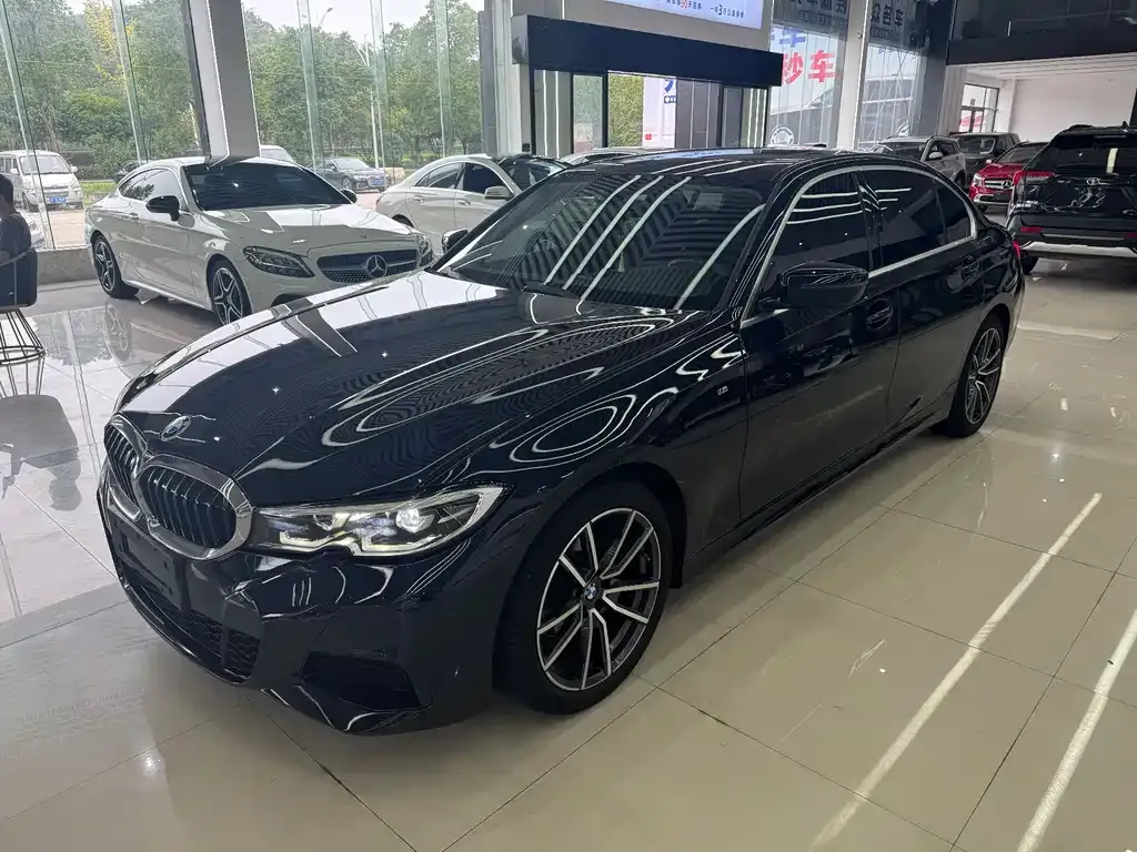 BMW 3 Series — фото 1