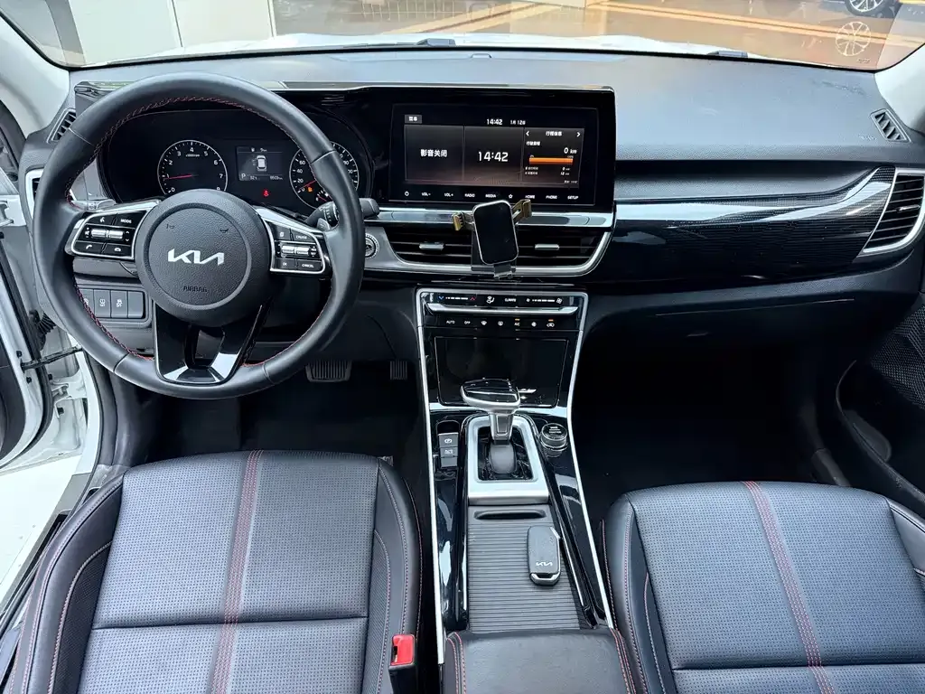 Kia KX3 — фото 10