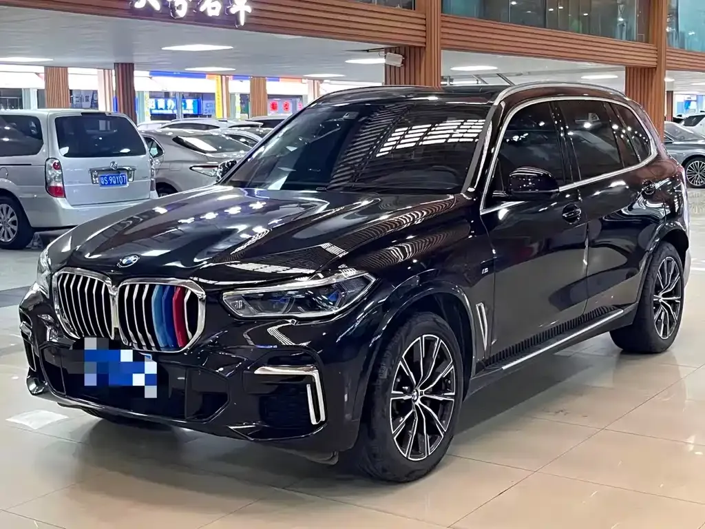 BMW X5 — фото 1