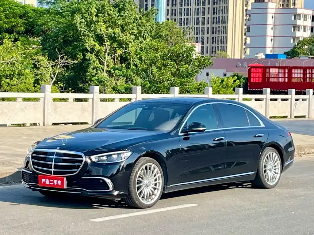 Mercedes-Benz S-Class — фото 1