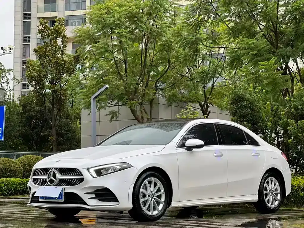 Mercedes-Benz A-Class — фото 1
