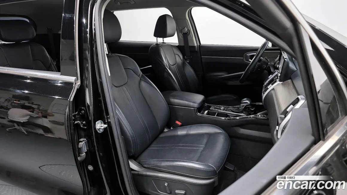 Kia Sorento — фото 10