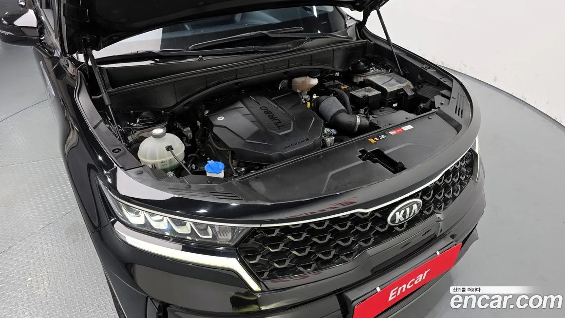 Kia Sorento — фото 6