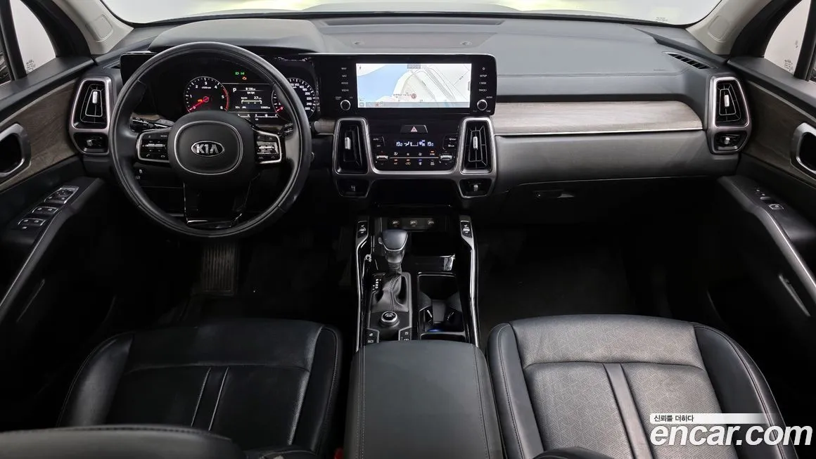 Kia Sorento — фото 7