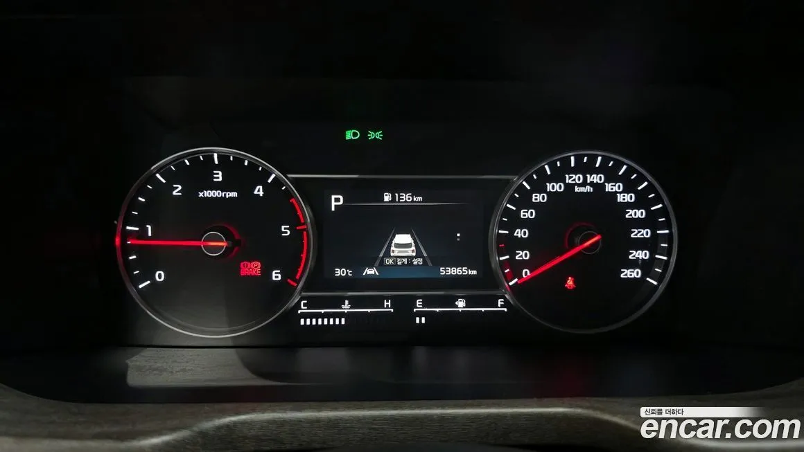 Kia Sorento — фото 8