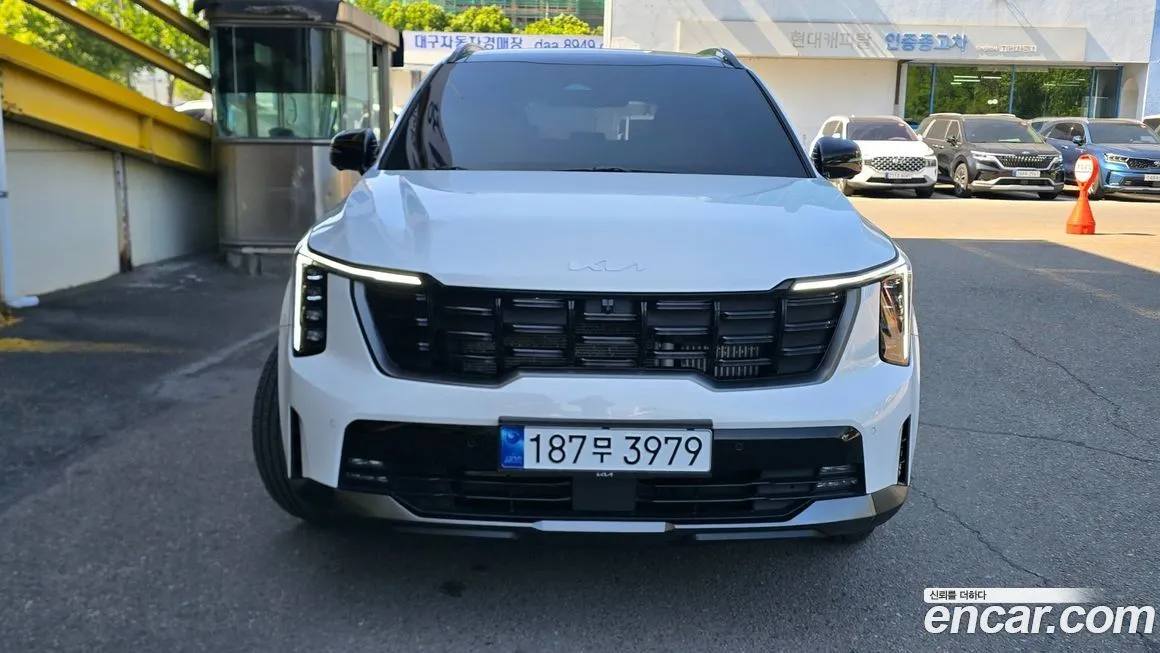 Kia Sorento — фото 1