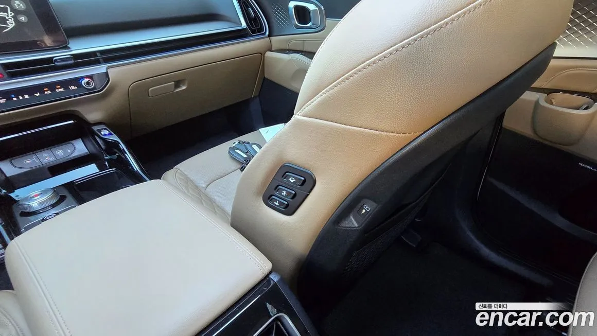 Kia Sorento — фото 10