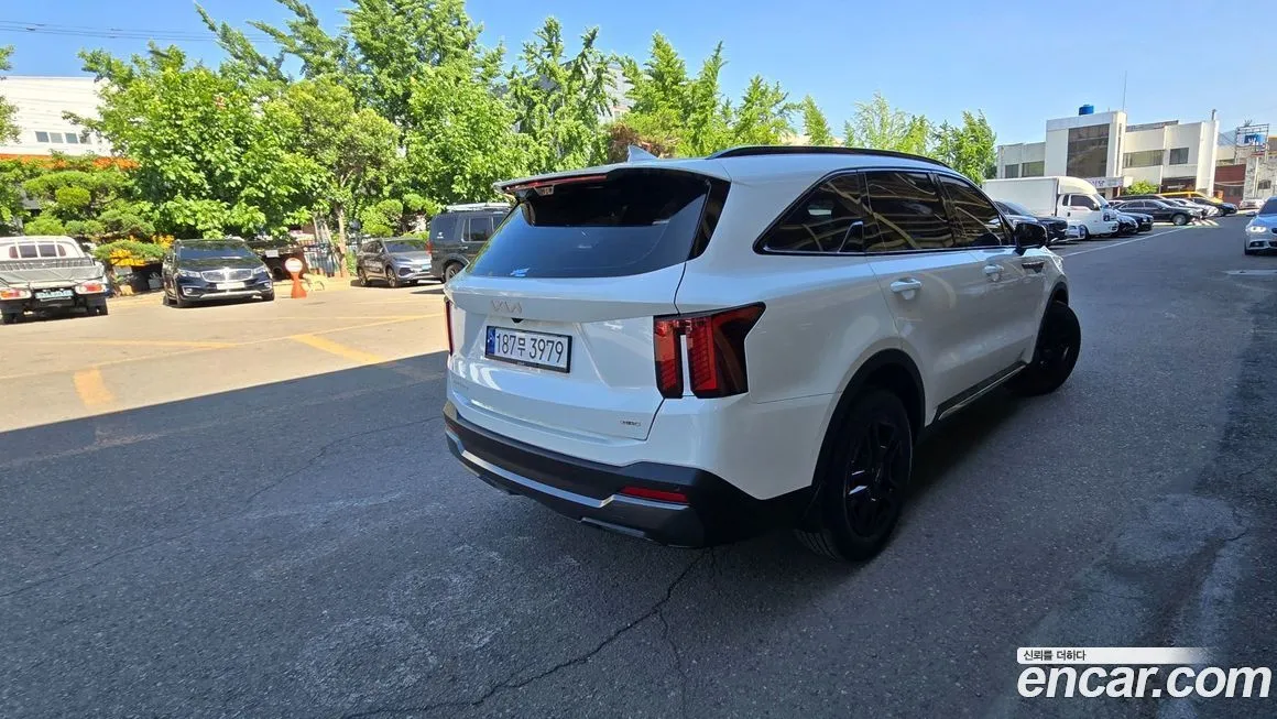 Kia Sorento — фото 4
