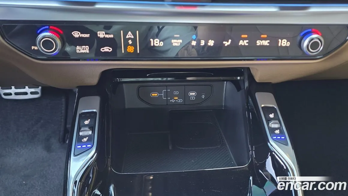 Kia Sorento — фото 9