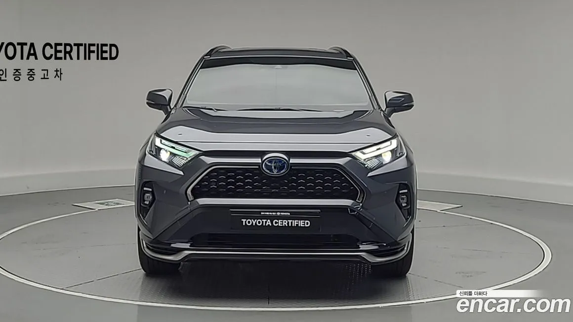 Toyota RAV4 — фото 3