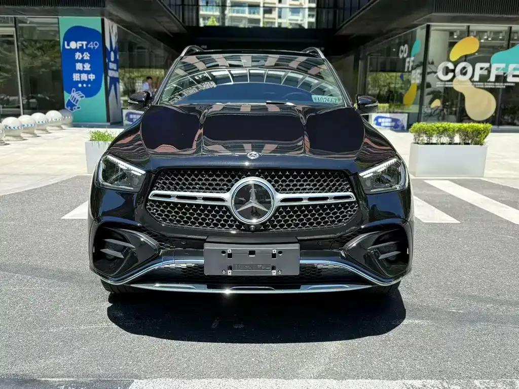 Mercedes-Benz GLE — фото 1