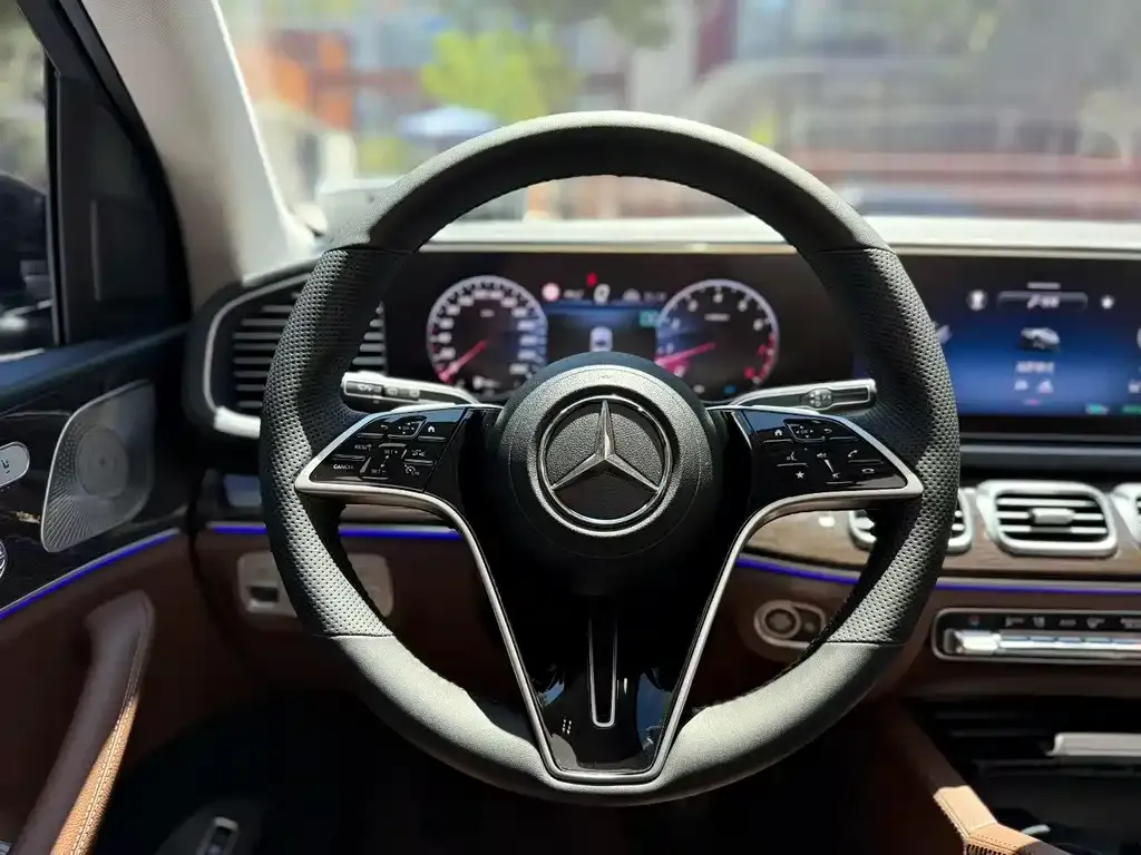Mercedes-Benz GLE — фото 7