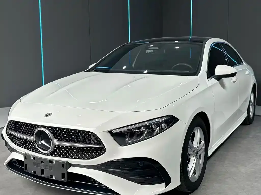 Mercedes-Benz A-Class — фото 1