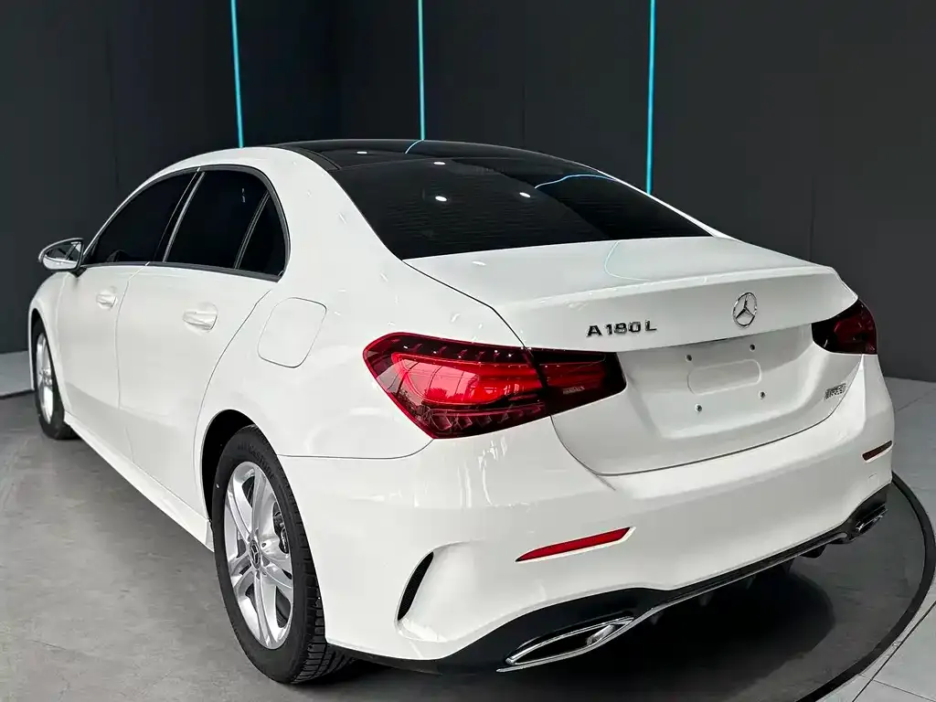 Mercedes-Benz A-Class — фото 8