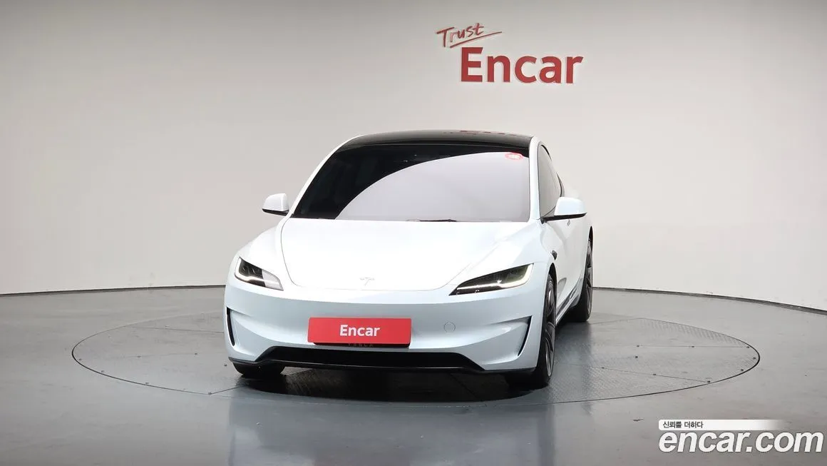 Tesla Model 3 — фото 3