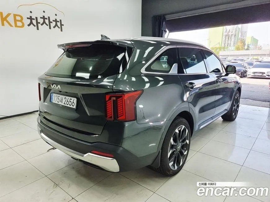 Kia Sorento — фото 4