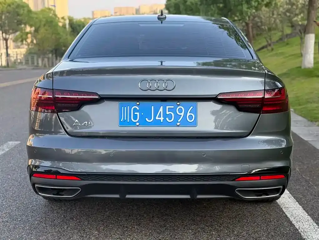 Audi A4L — фото 4