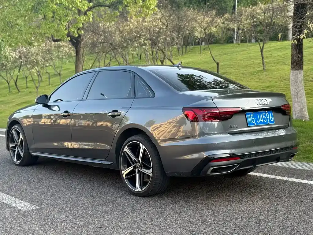 Audi A4L — фото 6