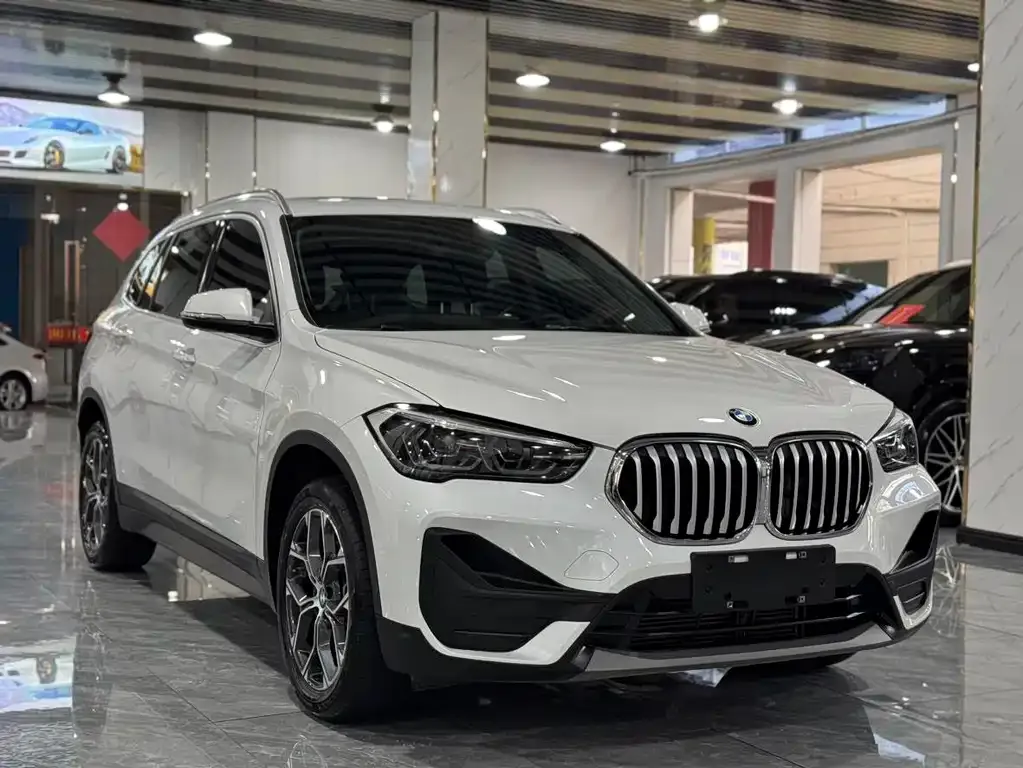 BMW X1 — фото 3