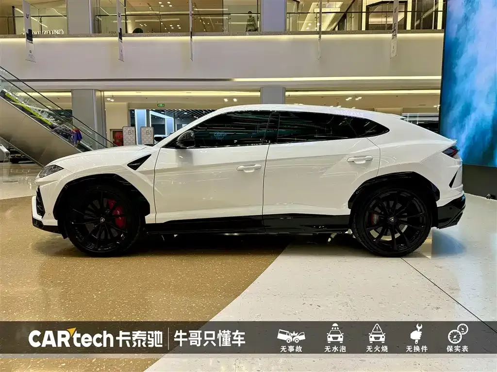 Lamborghini Urus — фото 10