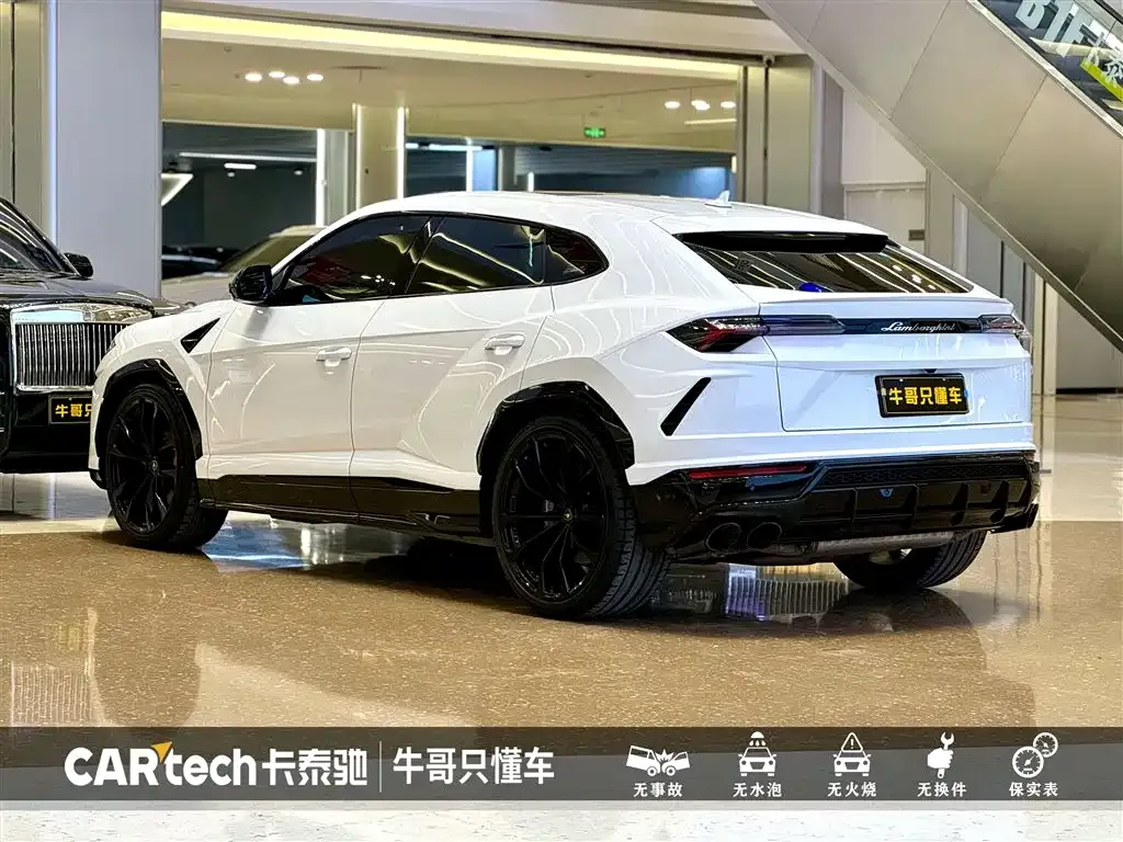 Lamborghini Urus — фото 6