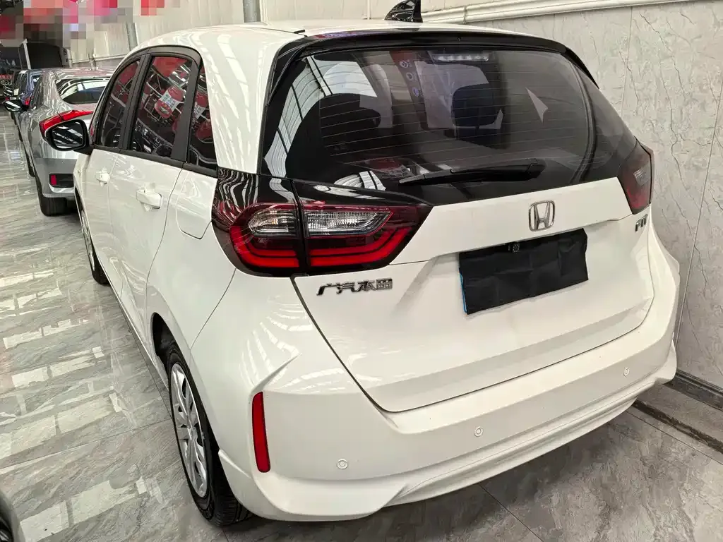 Honda Fit — фото 3
