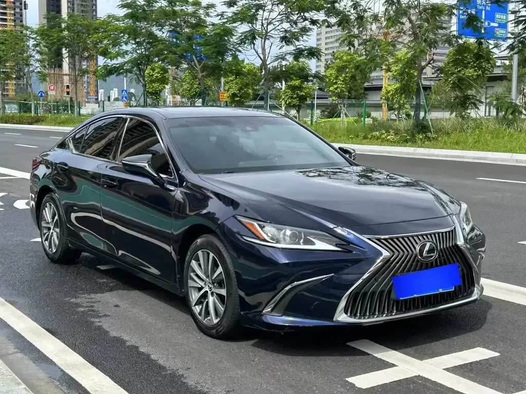Lexus ES — фото 2