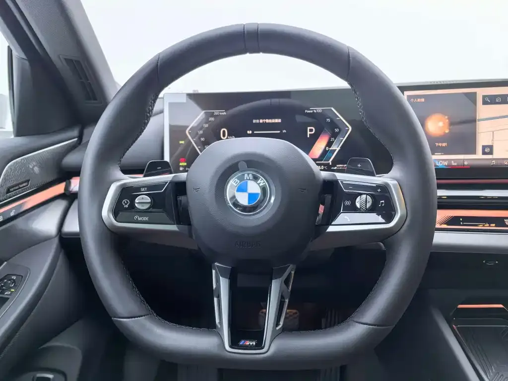 BMW 5 Series — фото 10