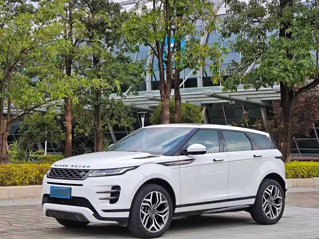 Land Rover Evoque — фото 1