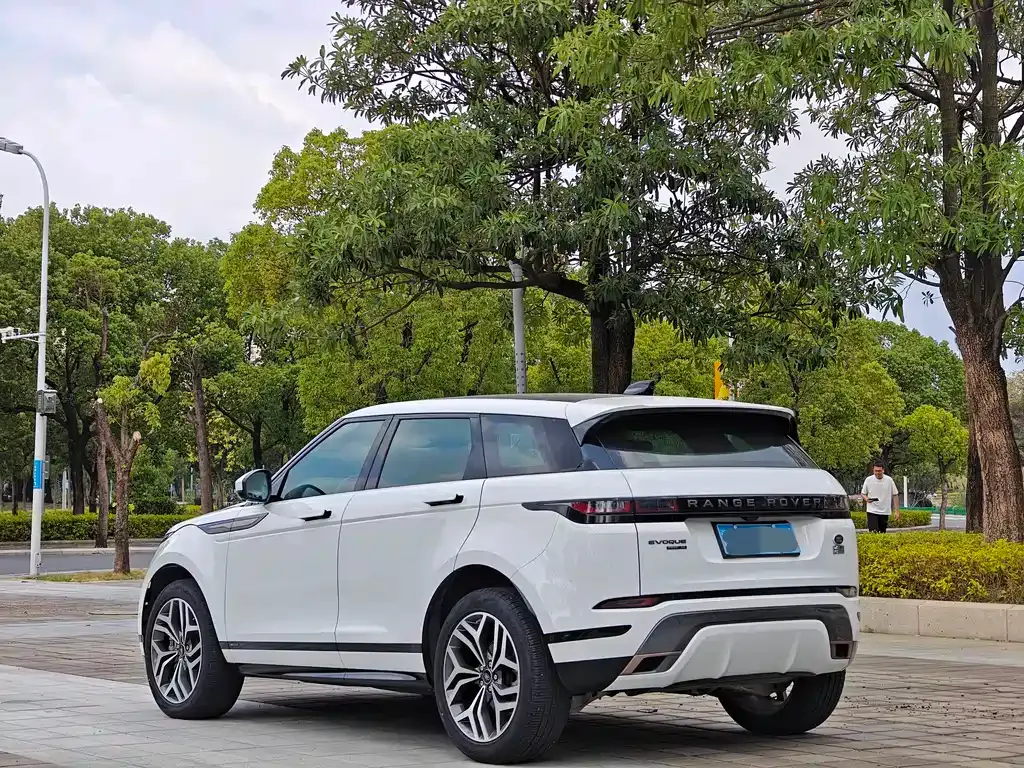 Land Rover Evoque — фото 9
