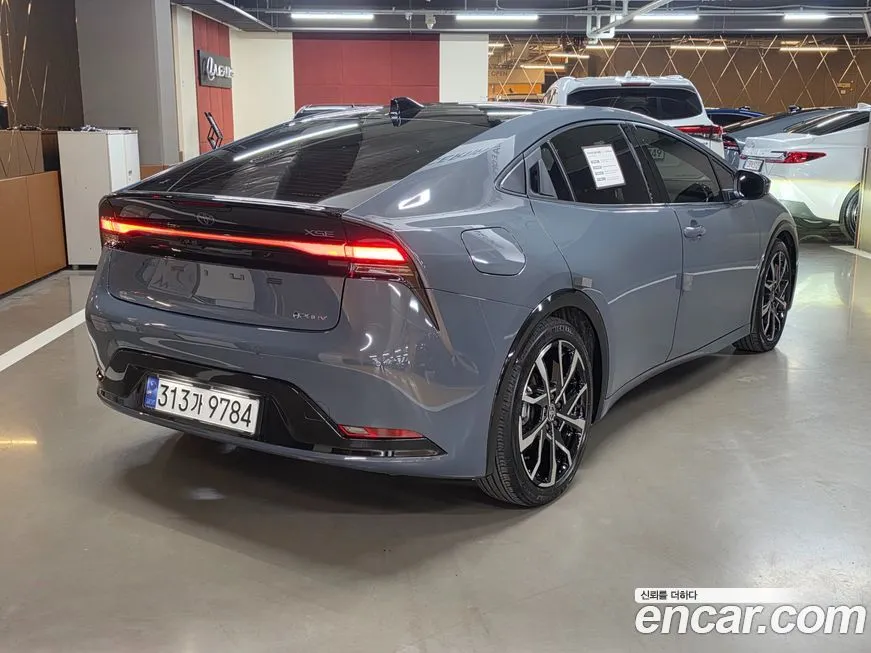 Toyota Prius — фото 2