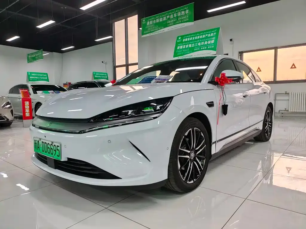 BYD Qin L — фото 1