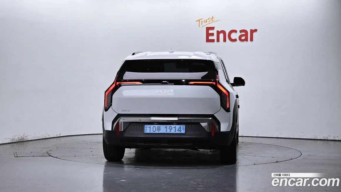 Kia EV3 — фото 4