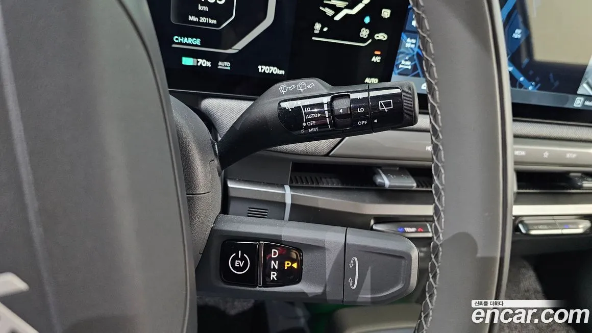 Kia EV3 — фото 9