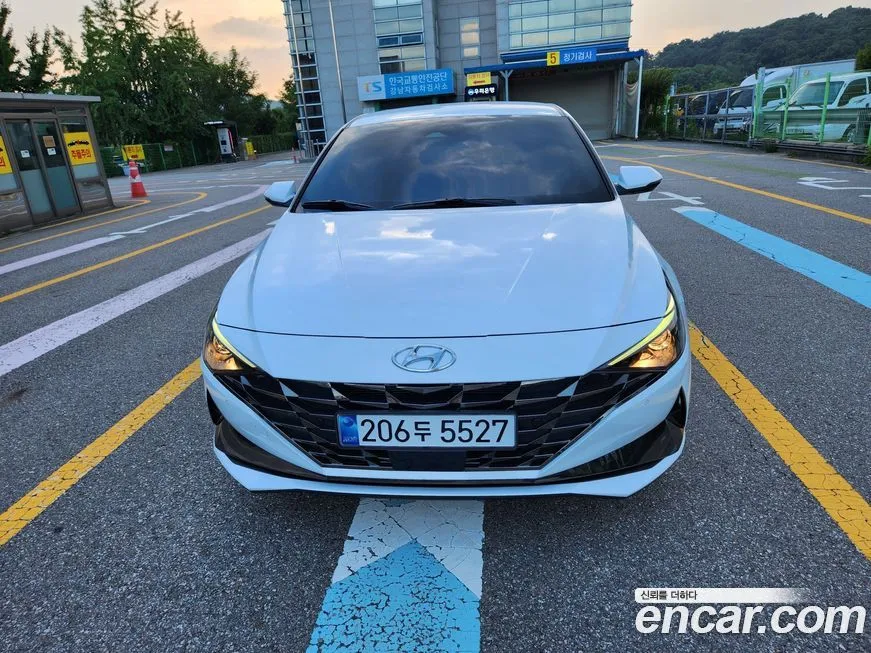 Hyundai AVANTE — фото 2