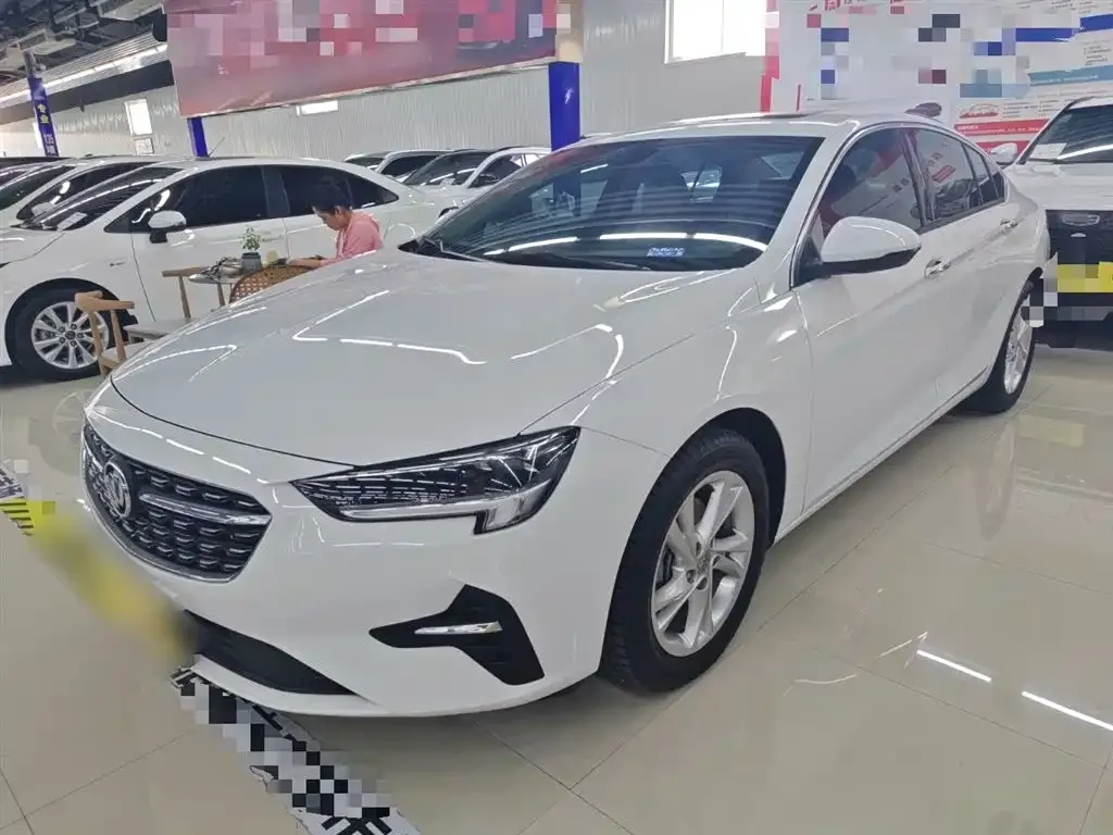 Buick Regal — фото 1