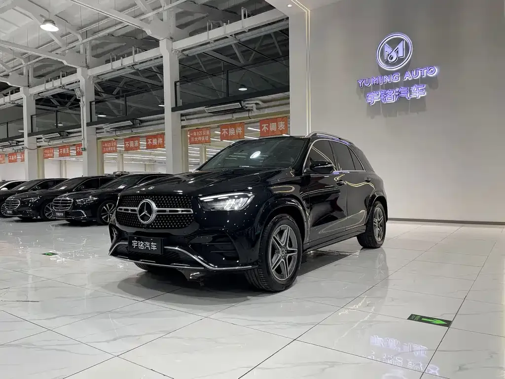 Mercedes-Benz GLE — фото 1