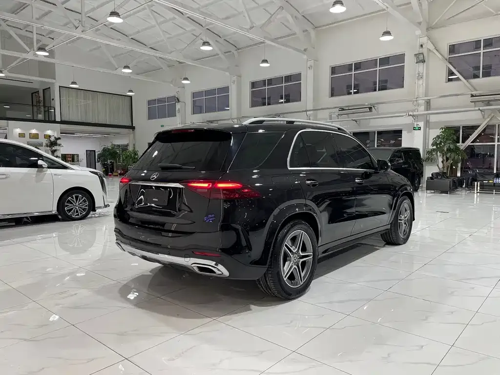 Mercedes-Benz GLE — фото 6