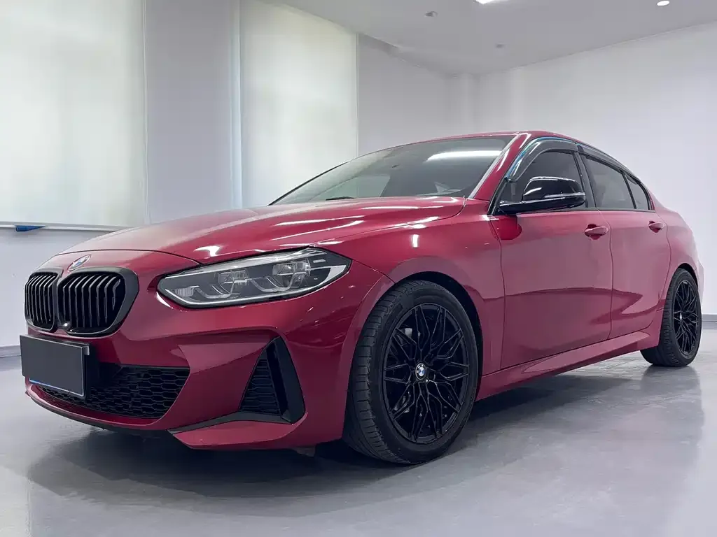 BMW 1 Series — фото 1