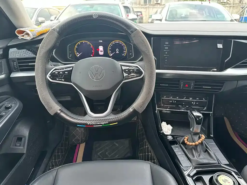Volkswagen Passat — фото 10