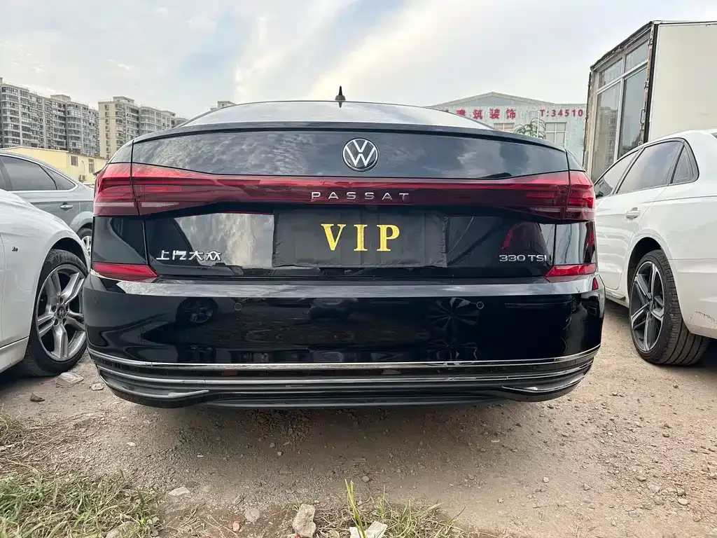 Volkswagen Passat — фото 4