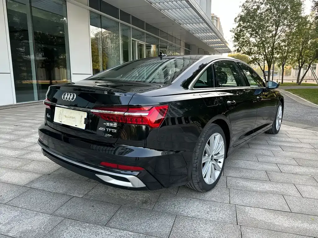 Audi A6L — фото 3