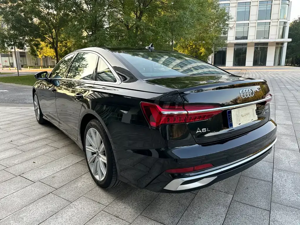 Audi A6L — фото 4
