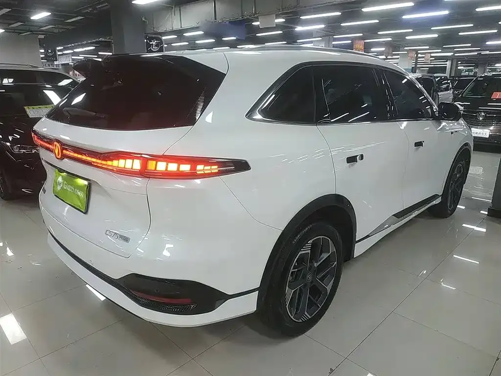 Changan CS75 PLUS — фото 7